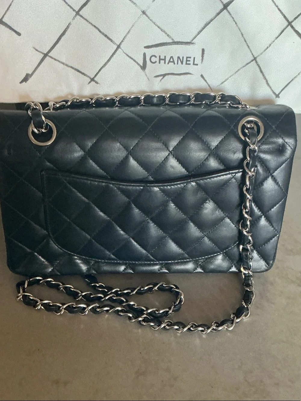 CHANEL Black Quilted Leather Shoulder Bag with Silver-Tone Chain